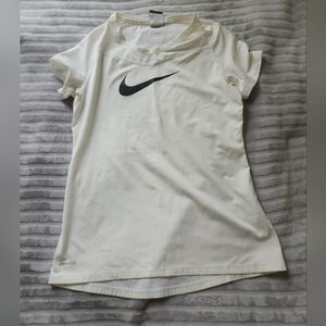Nike dry fit exercises t-shirt